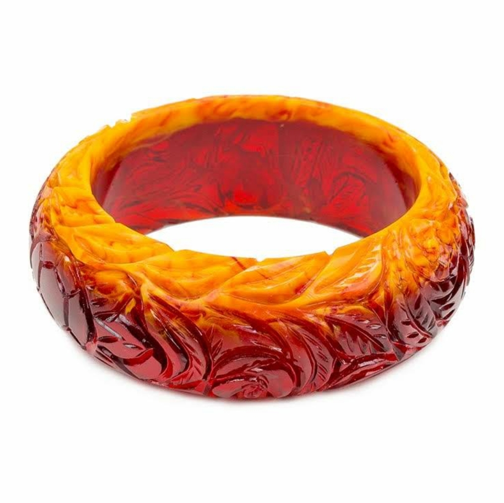 NWT Patricia Nash Carved Floral Resin Bangle